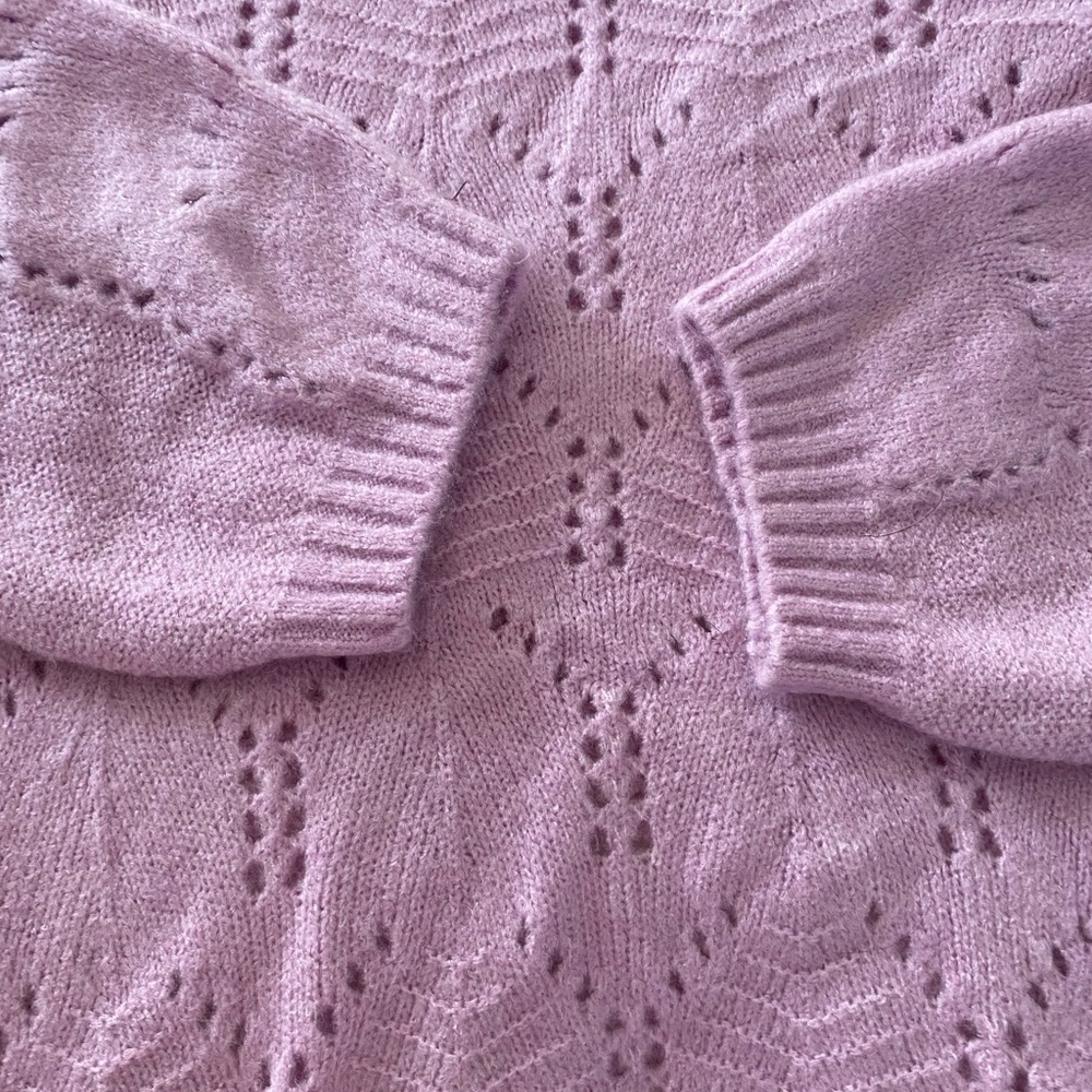 Gap sweater💜 - Picture 3 of 5